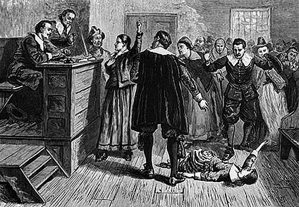 7. Salem Cadı Mahkemeleri'nin ana suçlayıcıları, cadıların onlara saldırıp hasta ederek musallat olduğunu iddia eden ve 'acı çeken kızlar' olarak anılan Salem Köyü'nden bir grup genç kadındı.