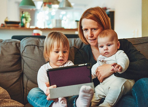 7. ВКЛЮЧАЙТЕ СУБТИТРЫ ДЛЯ ДЕТЕЙ!!! Исследования показали, что это помогает при чтении.