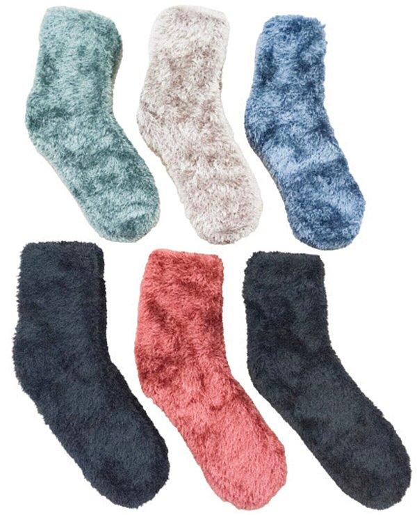 8. Renkli tüylü çorap seti.