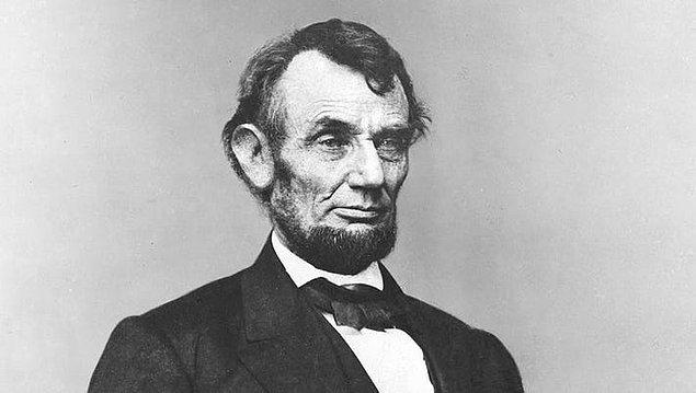 Yazar Sarah Josepha ayrıca Şükran Günü'nün ulusal bir tatil olması için kampanyalar başlattı ve 1863 yılında dönemin ABD Başkanı Abraham Lincoln tarafından Şükran Günü resmi olarak bayram kabul edildi.
