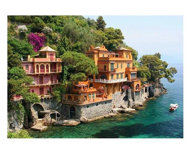 9. Çıktığı tatilleri özleyen gezgin arkadaşınız için; Portofino Italya 500 Parçalık Puzzle;