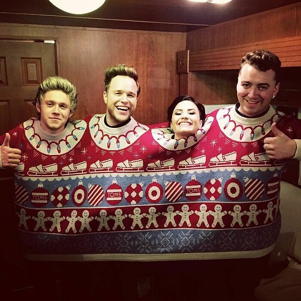 15. Идея для свитера на компанию