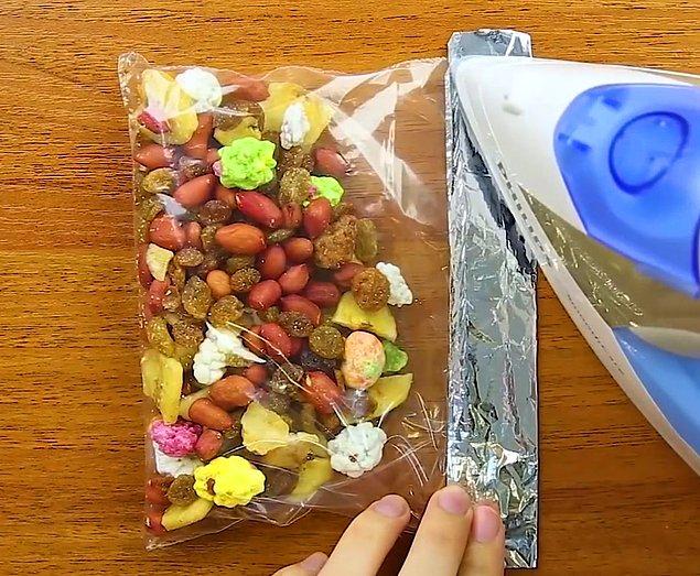 14. Plastik yemek torbalarını yeniden mühürleyebilirsiniz.