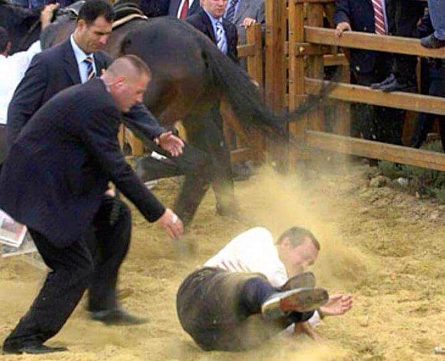 Erdoğan açılışında attan düşmüştü