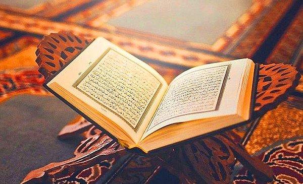 Kevser Suresi, Kur'an-ı Kerim'in en kısa surelerinden birisidir. 3 ayetten oluşur. Farz olan beş vakit namazda da en sık okunan sureler arasında yer alır.