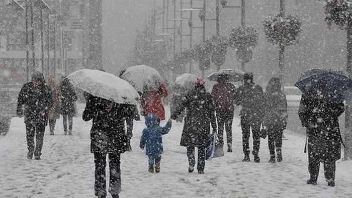 Meteoroloji'den Şiddetli Kar Yağışı Haberi Sonrası Yeni Uyarı: Sıcaklık 10 Derece Düşecek! Hava Durumu Nasıl?