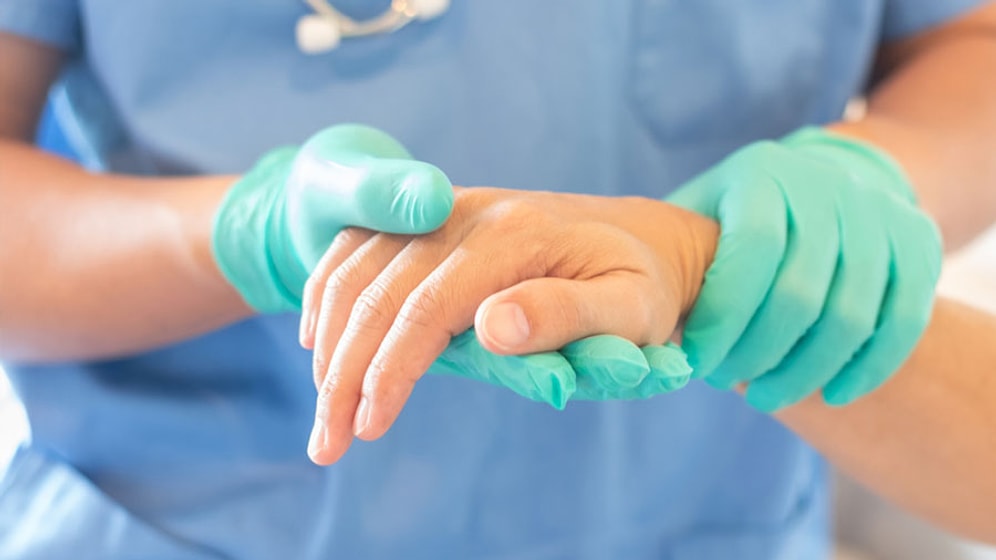 El Cerrahisi Nedir? Hangi Hastalıklara Bakar?