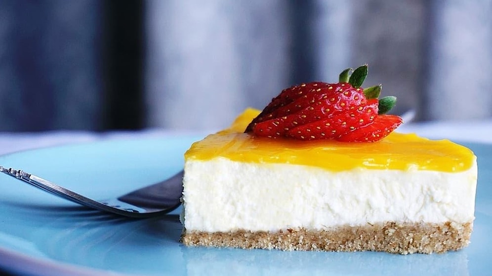 Kolay ve Pratik Kremalı Cheescake Tarifi! Cheescake Nasıl Yapılır?