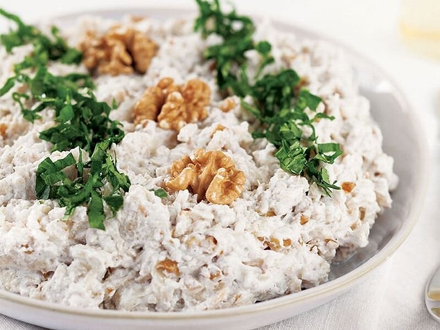 Cevizli Kereviz Salatası