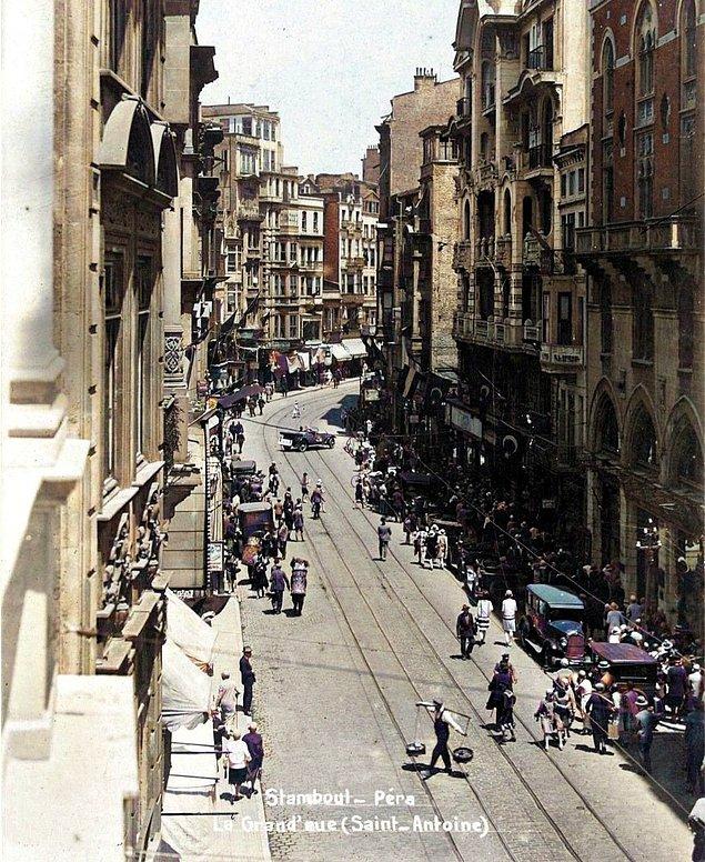 4. İstiklal Caddesi, İstanbul, 1903.
