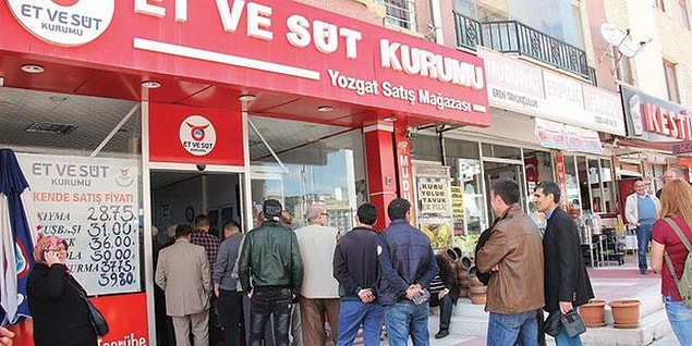 Marketlere satılan etler vatandaşa ulaşmadı