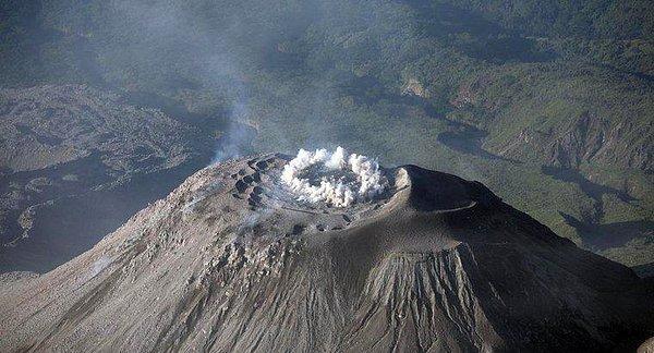 Bu yanardağın patlaması, kuzey yarım küredeki sıcaklıkların altı ay boyunca 0,5° dereceye düşmesine neden oldu.
