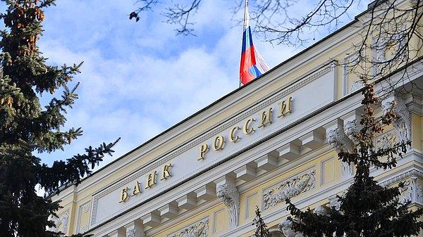 Rusya Merkez Bankası geçtiğimiz günlerde politika faizini 100 baz puan artırmış. Böylelikle ülkede politika faizi, yüzde 7.5’ten yüzde 8.5’e çıkmıştı.