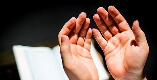 Felak Suresinin Türkçe ve Arapça Okunuşu: Felak Suresinin Faziletleri Neler?