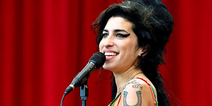 En Sevilen Amy Winehouse Şarkılarının Sözlerini Tamamlayabilecek misin?