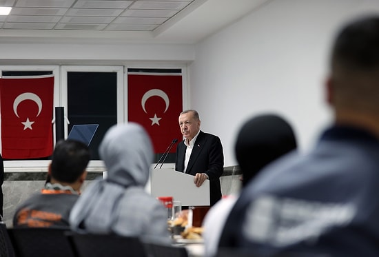 Erdoğan, 'İş Yok' Diyenlere 'Nankör' Dedi: 'Türkiye Yerinde Duramıyor, Türkiye Sıçrıyor'