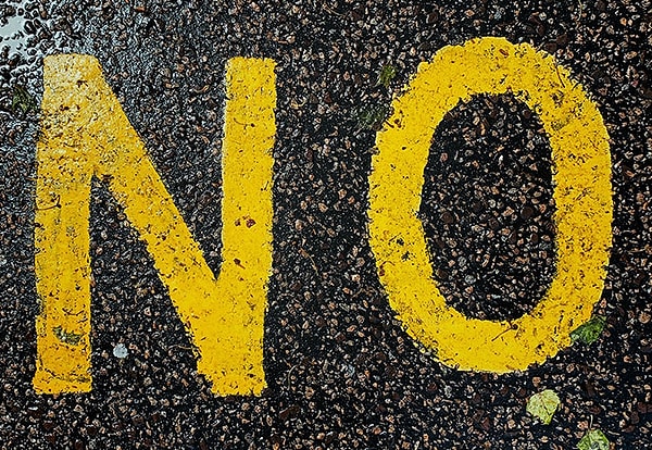 13. Давать отказ от необоснованных просьб. Просто говорить «нет» людям