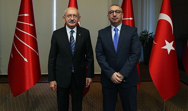 'Terörle kucaklaşan adamları var'