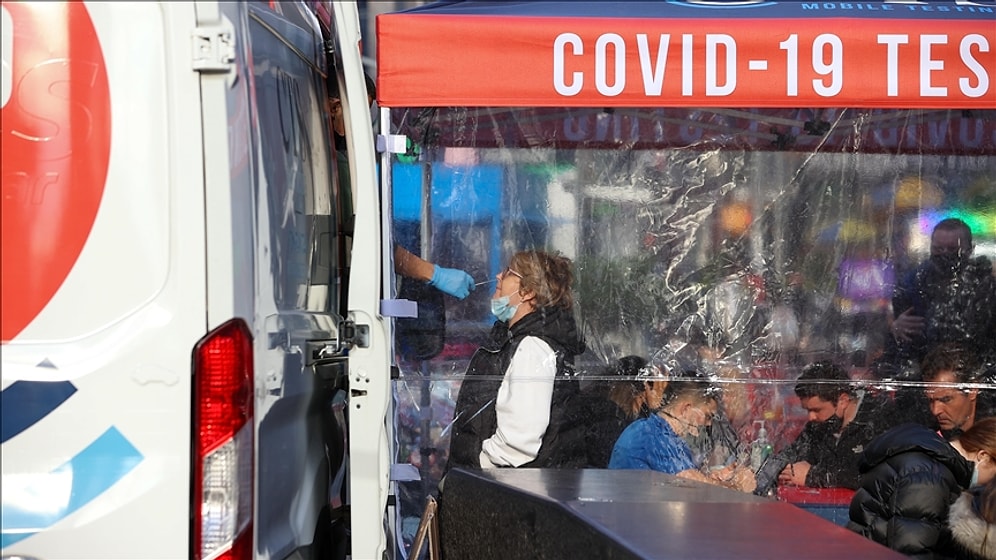 Koronavirüste Omicron Dalgası: Salgının Başından Beri En Yüksek Vaka Sayısına Ulaşıldı