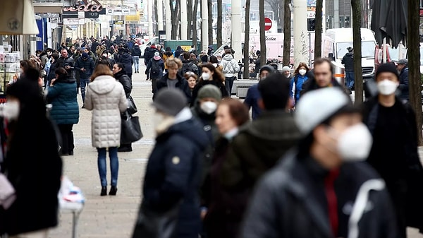 Yüksek okul mezunlarında aşı oranı yüzde 84