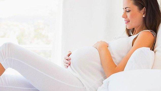 Hamilelikte Saç Boyatmak Bebeğe Zarar Verir Mi?
