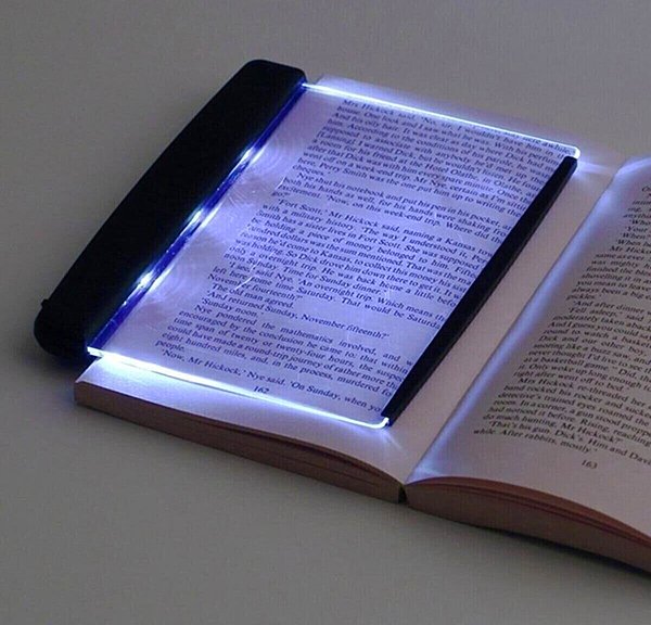 12. Gece yatakta kitap okumayı sevenlerin alması gereken bir okuma ışığı.