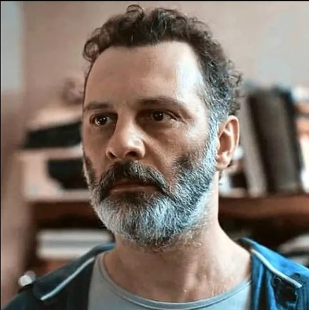 1976 yılında Ankara'da dünyaya gelen tiyatro ve dizi oyuncusu Fatih Al, birçok dizi ve filmde rol almıştır. Muhteşem Yüzyıl ve Not Defteri dizilerinde oynadığı karakterler ile popülerliğini arttıran Al, en son Atiye ve Kahraman Babam dizilerinde rol aldı.