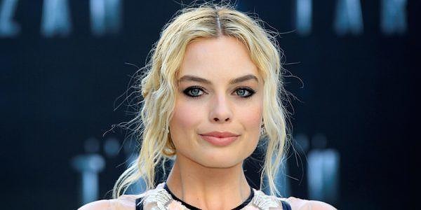 3. Какое слово описывает женский половой гормон?