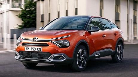 Citroen'e Yeni C4 Reklamı Sebebiyle 'Cinsel Tacizi Normalleştirme' Eleştirisi