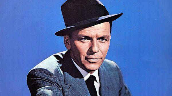 Frank Sinatra, 1940'ların en çok satan erkek pop sanatçılarından biriydi.