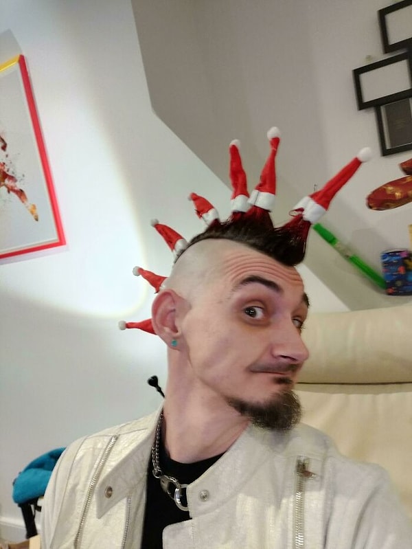 7. Забавная прическа к Новому году