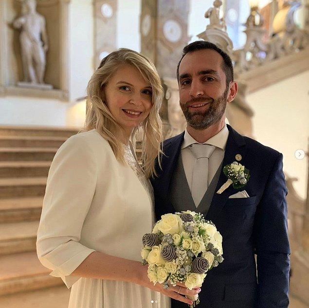 Hem de Salzburg’un tarihi yapılarından Mirabell Sarayı’nda evlenmişler!