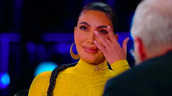 10. Kim Kardashian'ın ünlü bir isim olmasında büyük bir payı olan eski menajeri Angela "Angie" Kukawasi arabasının bagajında ölü bulundu.