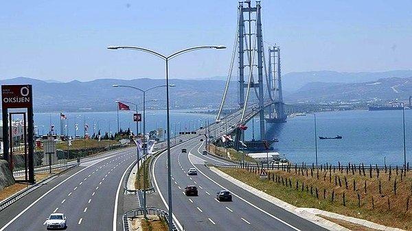 11. 2022 yılında otomobiller için Osmangazi Köprüsü'nden geçiş ücreti 184.5 TL olarak belirlendi.