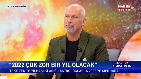 Öner Döşer, Kazanova'nın bahsettiği gibi bu sene sel baskınların ve hatta tsunamilerin dünya çapında gerçekleşebileceğini söylüyor.