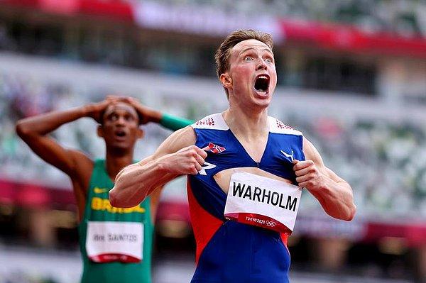 4. Karsten Warholm'in Norveç adına 400 metre engellide altın madalya kazandığı o an