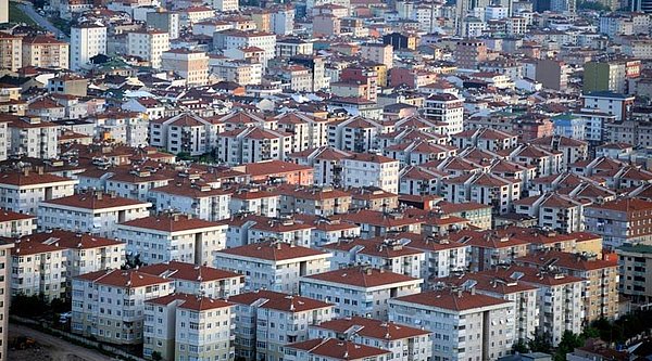 Emlak Müşavirleri Derneği Başkanı: “Dolar düşmeseydi ev fiyatlarındaki artışı Türkiye kaldıramazdı"