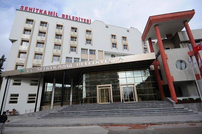 AKP'li Belediye Duvar Saati İçin 1,7 Milyon TL Harcamış