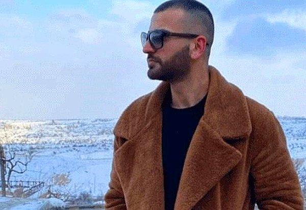İzmir Dokuz Eylül Üniversitesi öğrencisi olan Yunus Gezer pazartesi günü sosyal medya hesabından intihar mektubu paylaştıktan sonra hayatına son verdi.