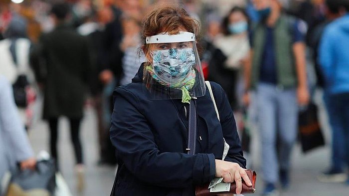 Bilim Kurulu Üyesi: 'Her Beş Testten Biri Pozitif Çıkmaya Başladı'