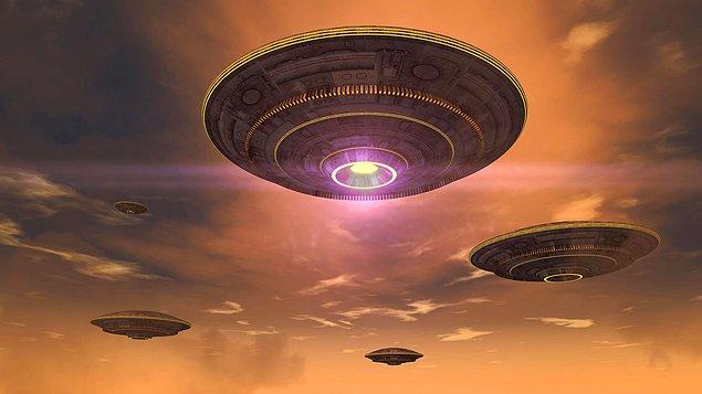 UFO yani tanımlanamayan uçan cisimler, uzun yıllardır çeşitli komplo teorilerine ev sahipliği yapan bir konu.
