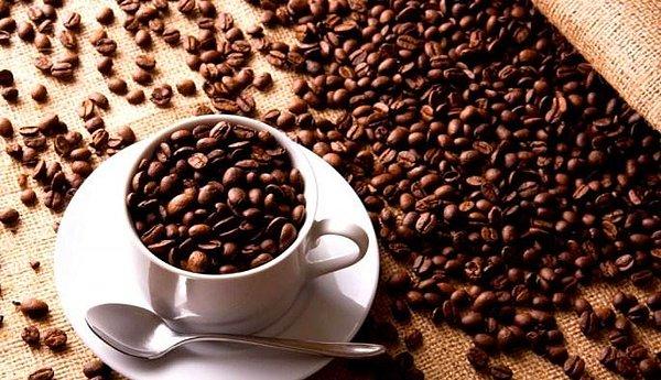 1. Kahve dünya ekonomisinin en önemli besini.