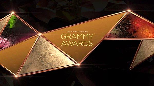 Müzik sektöründeki başarılı şarkıcıları takdir etmek amacıyla Kayıt Akademisi tarafından verilen Grammys yılın önemli törenlerinden biri.