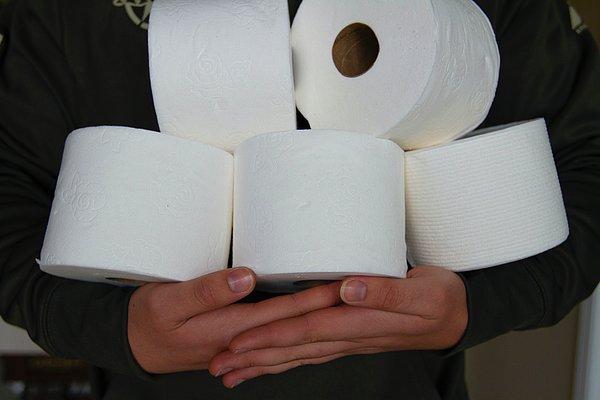 Tuvalet kağıdını özel bölgelerinizi temizlemek için kullansanız da, aradığınız temizlik yöntemi bu olmayabilir.