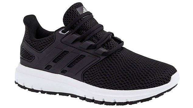 7. Adidas ultimashow siyah koşu ayakkabısı.