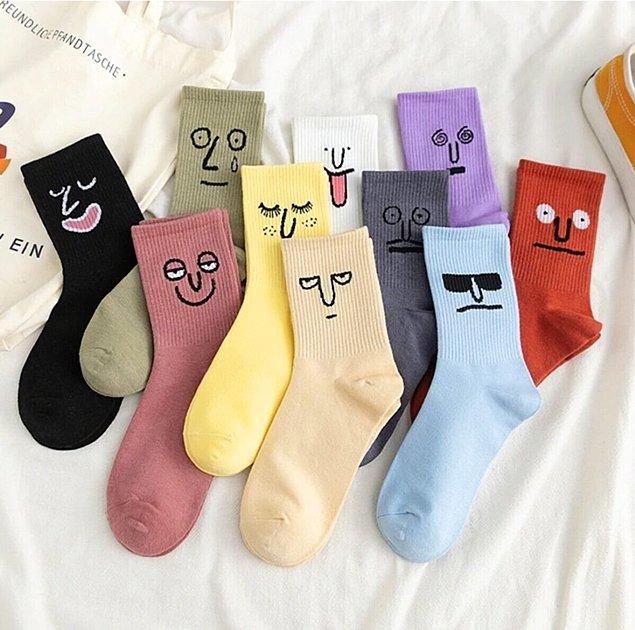 10. Her gün için bir tane seçecek olsaydınız pazartesinin çorabı hangisi olurdu?