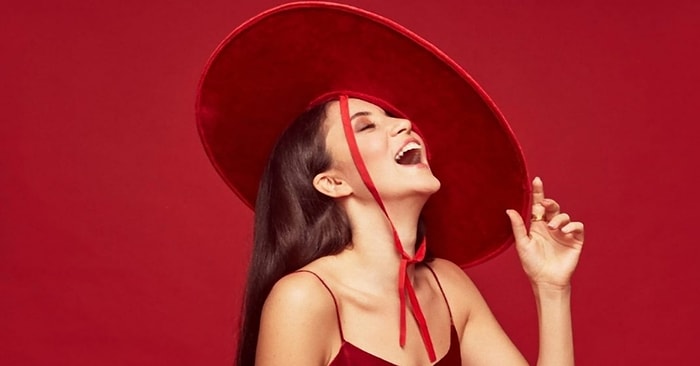 Sesi ile Herkesi Kendine Aşık Eden Karsu'nun 12 Enfes Parçası