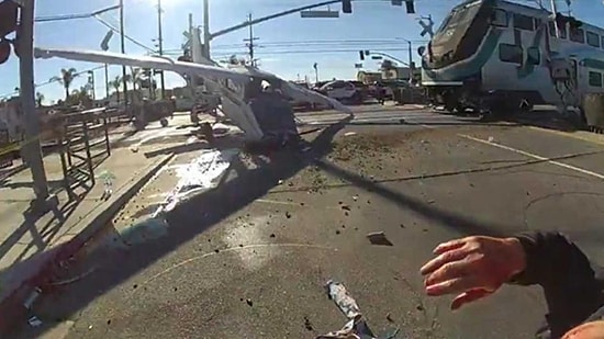 Hemzemin Geçide Acil İniş Yapan Uçağın Pilotu, Hızla Gelen Trenin Altında Kalmaktan Son Anda Kurtuldu