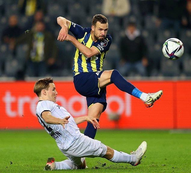 Fenerbahçe, Süper Lig'in 20. haftasında sahasında Adana Demirspor'u konuk etti.