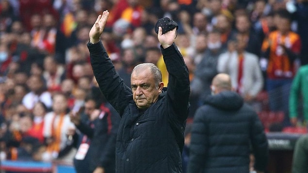 Galatasaray Spor Kulübü, teknik direktör Fatih Terim ile yolların ayrıldığını açıkladı.